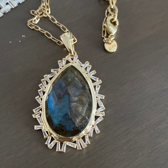 Melinda Maria NWOT Emily Long Pendant Necklace Stone necklace - Picture 3 of 9